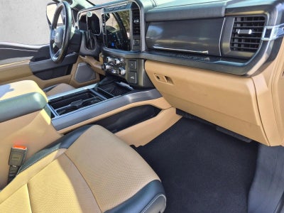 2024 Ford Super Duty F-250 SRW LARIAT 4WD Crew Cab 6.75' Box