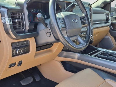 2024 Ford Super Duty F-250 SRW LARIAT 4WD Crew Cab 6.75' Box