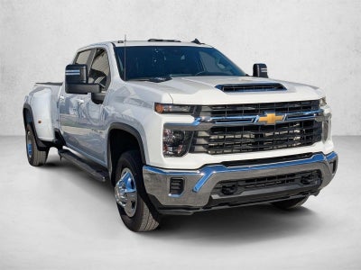 2024 Chevrolet Silverado 3500 HD Crew Cab Long Box 4-Wheel Drive LT