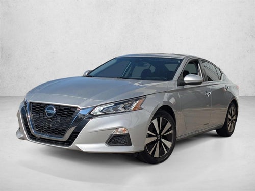2022 Nissan Altima 2.5 SV Sedan