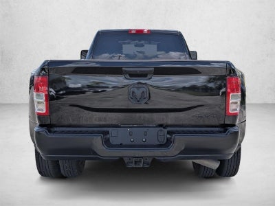 2023 RAM 3500 Tradesman 4x4 Crew Cab 8' Box