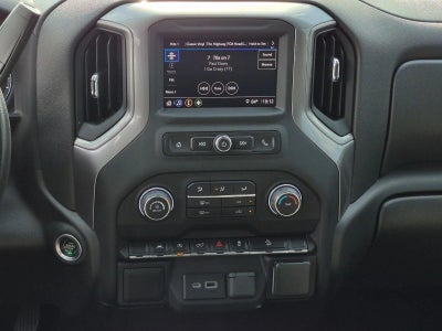 2022 Chevrolet Silverado 1500 Crew Cab Short Box 4-Wheel Drive Custom Trail Boss
