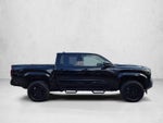 2026 Toyota Tacoma 2WD 2WD SR5 Double Cab 5' Bed AT (SE)