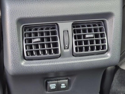 2025 Toyota Camry SE (Natl)