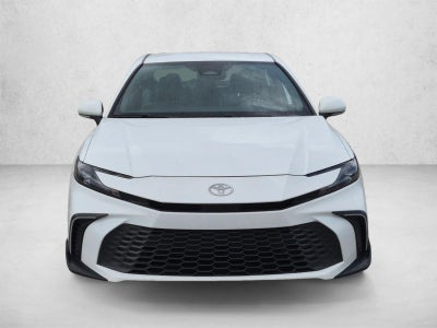 2025 Toyota Camry SE (Natl)