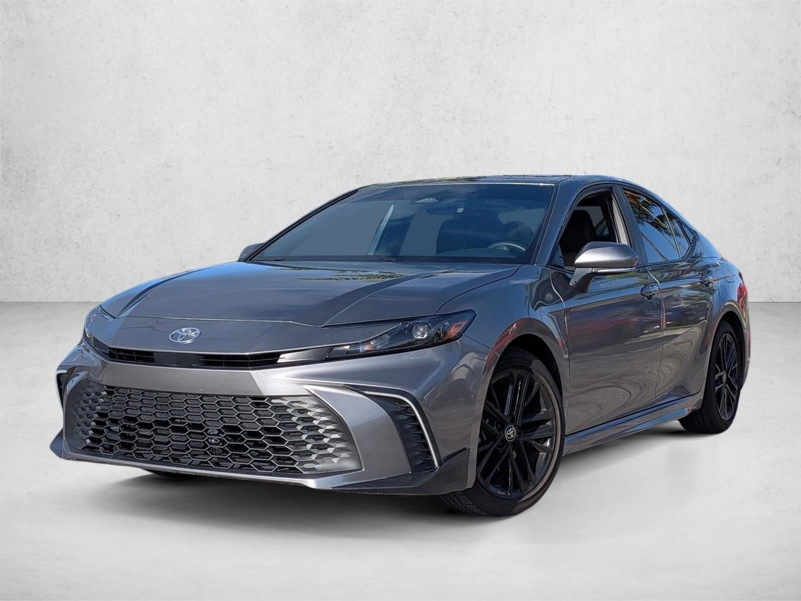 2025 Toyota Camry SE (SE)