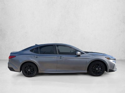 2025 Toyota Camry SE (SE)