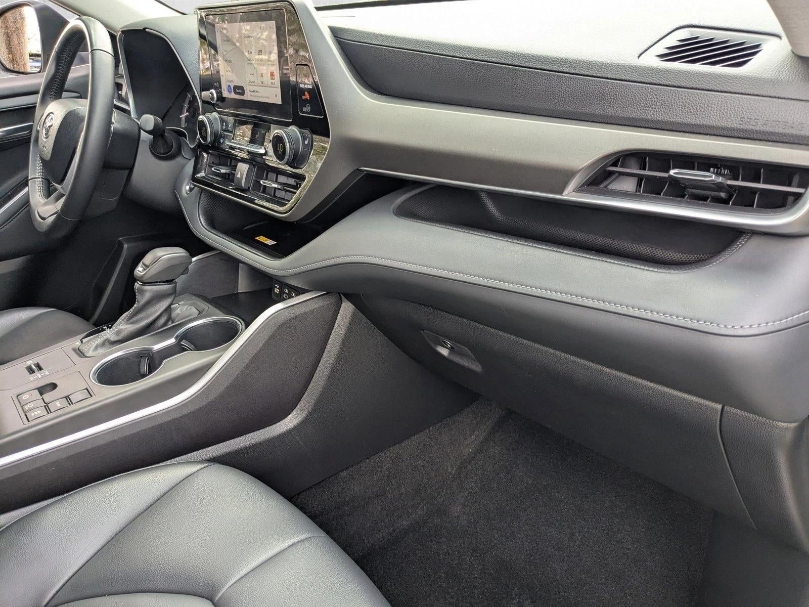 2023 Toyota Highlander XLE FWD (Natl)