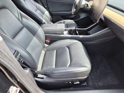 2020 Tesla Model 3 Standard Range Plus RWD