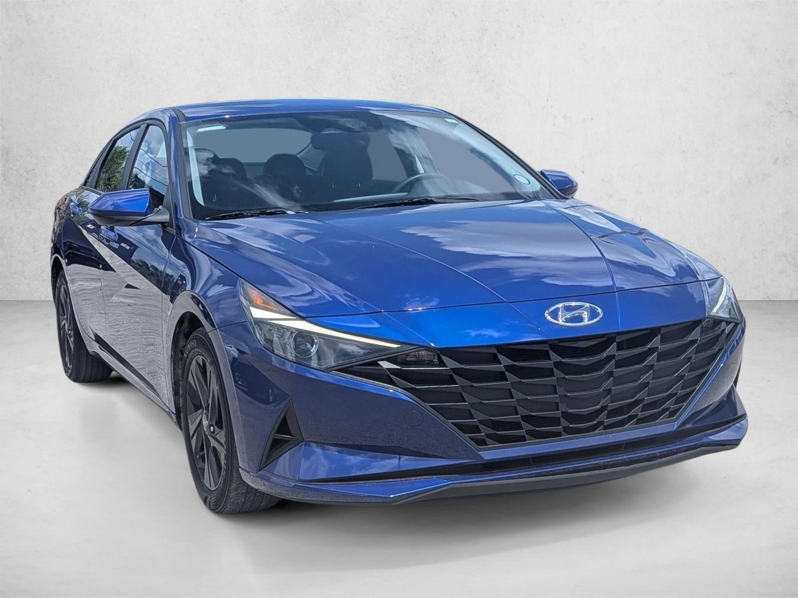 2022 Hyundai ELANTRA SEL IVT