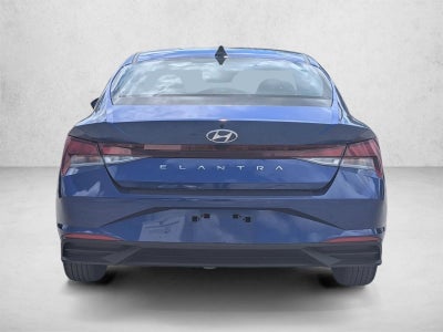 2022 Hyundai ELANTRA SEL IVT