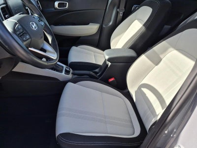2023 Hyundai VENUE SEL IVT