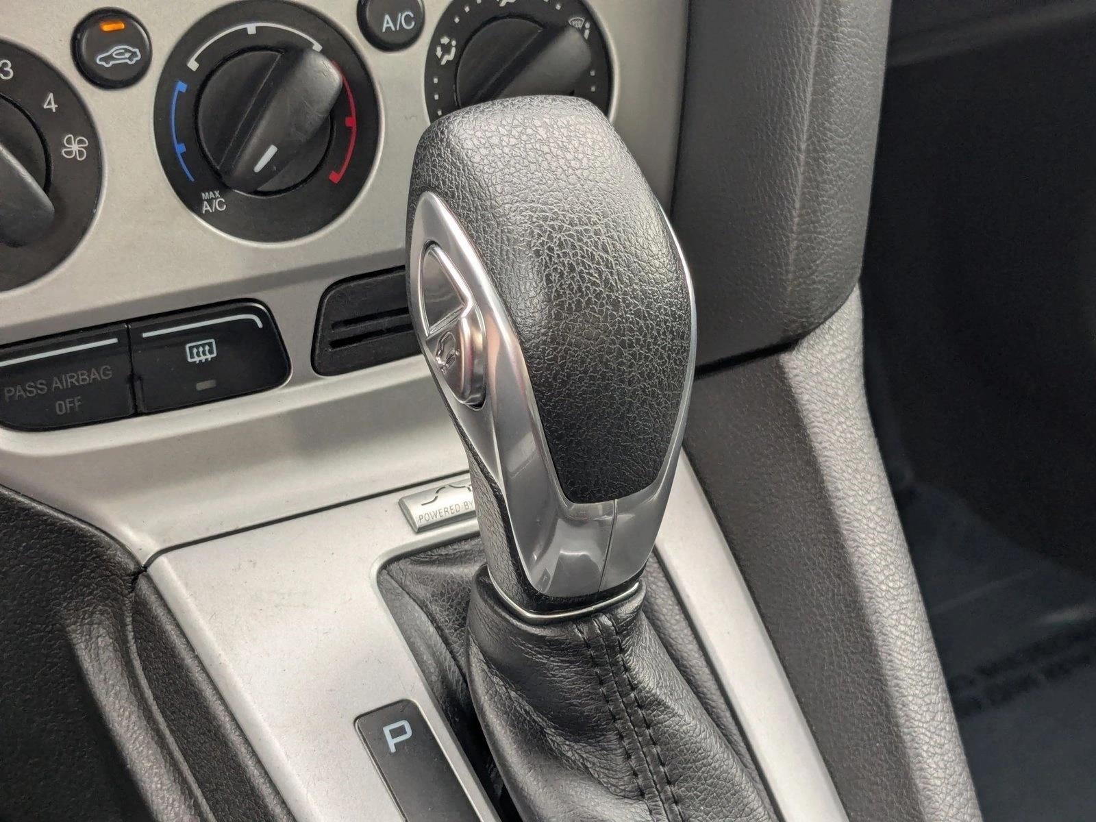 2014 Ford Focus 4dr Sdn SE