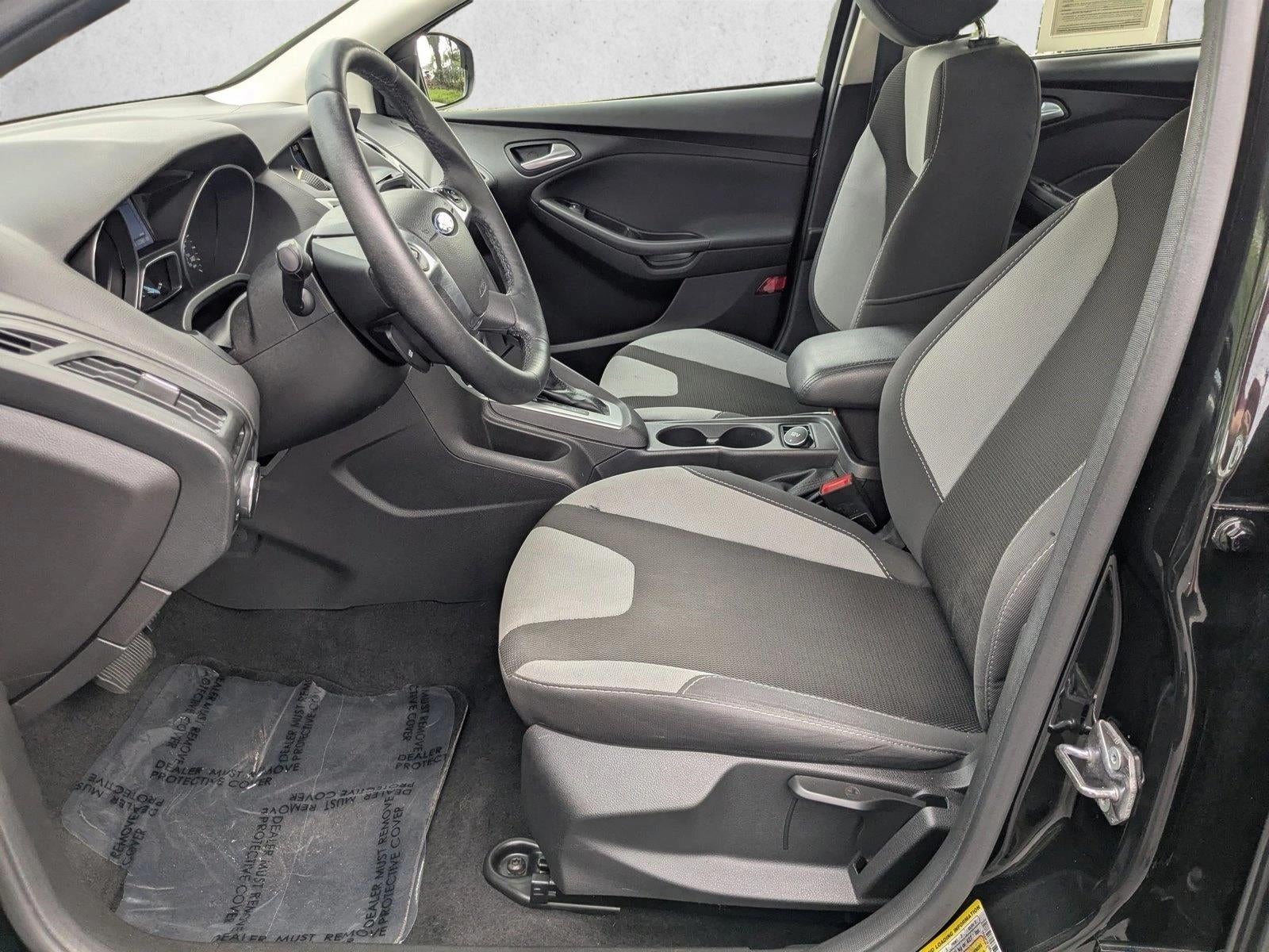 2014 Ford Focus 4dr Sdn SE