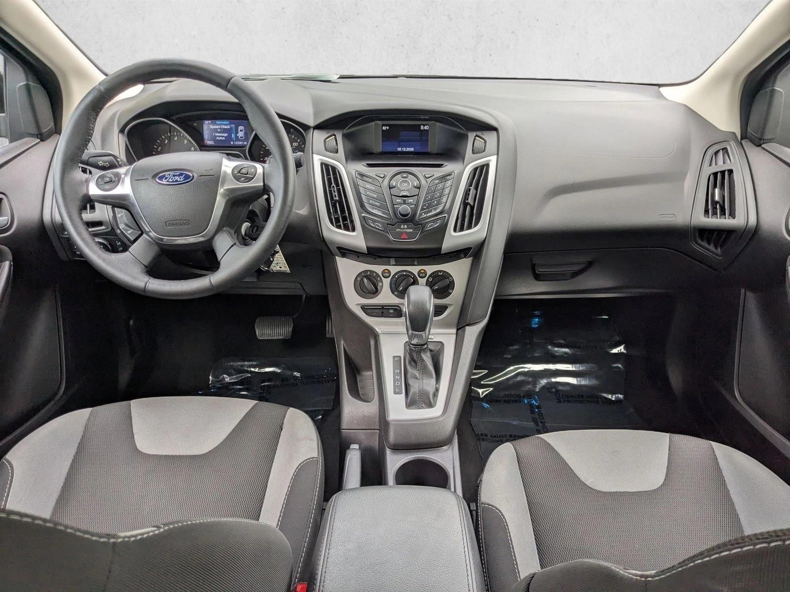 2014 Ford Focus 4dr Sdn SE