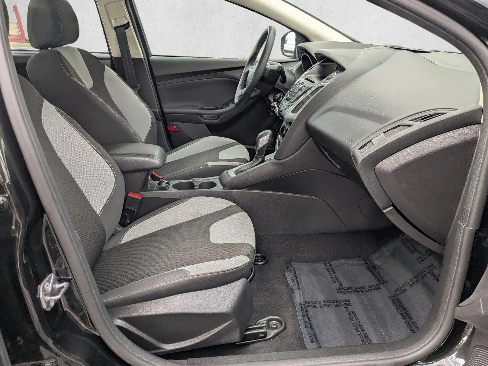 2014 Ford Focus 4dr Sdn SE