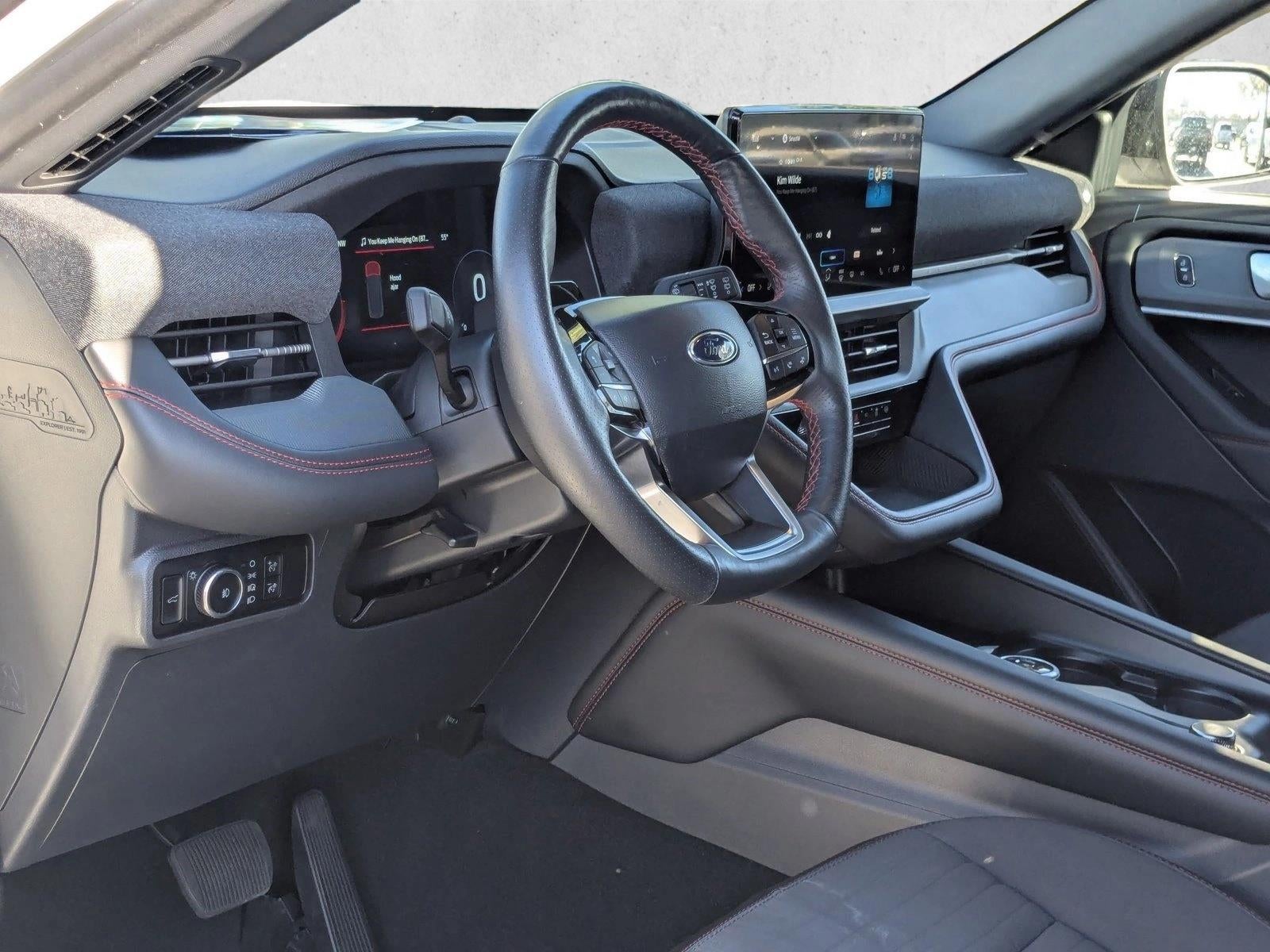 2025 Ford Explorer ST-Line 4WD