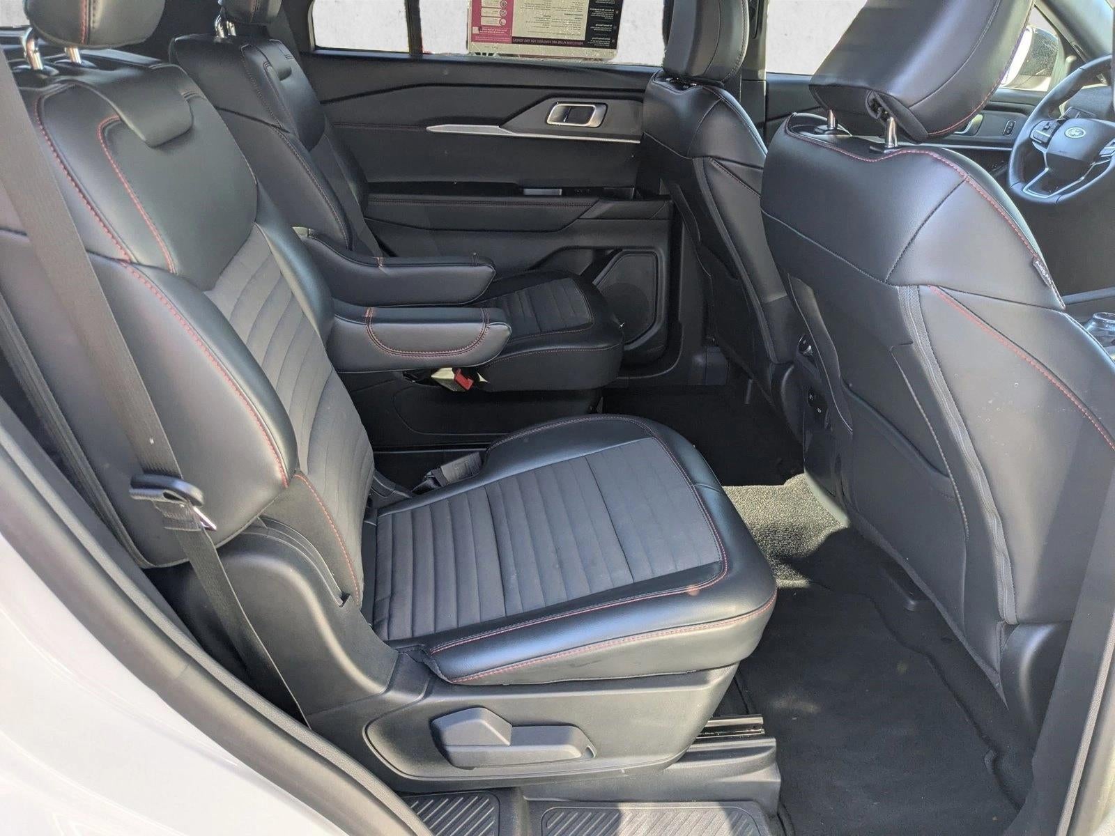 2025 Ford Explorer ST-Line 4WD