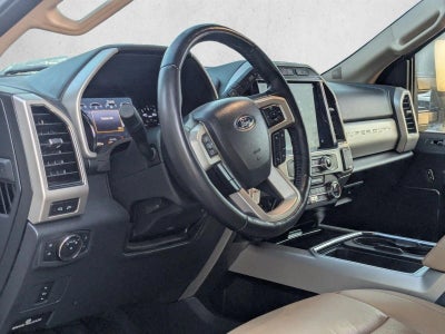 2022 Ford Super Duty F-350 SRW LARIAT 4WD Crew Cab 6.75' Box