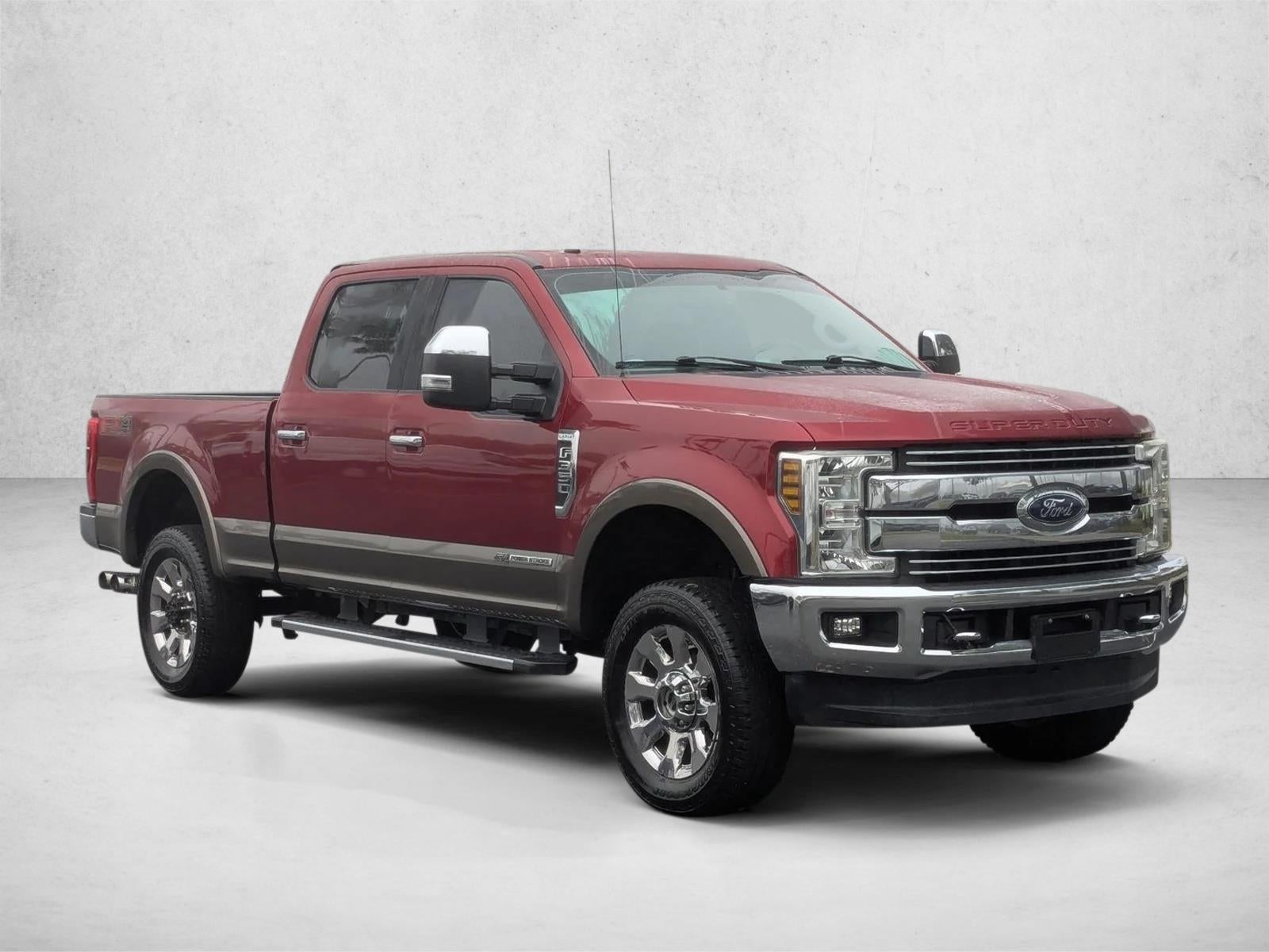 2018 Ford Super Duty F-350 SRW LARIAT 4WD Crew Cab 6.75' Box