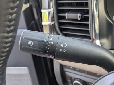 2023 Ford Super Duty F-350 DRW LARIAT 4WD Crew Cab 8' Box