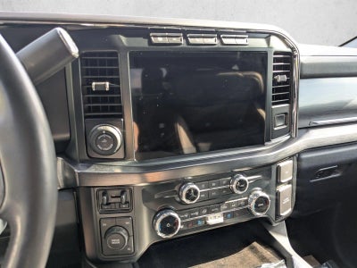 2023 Ford Super Duty F-350 DRW LARIAT 4WD Crew Cab 8' Box