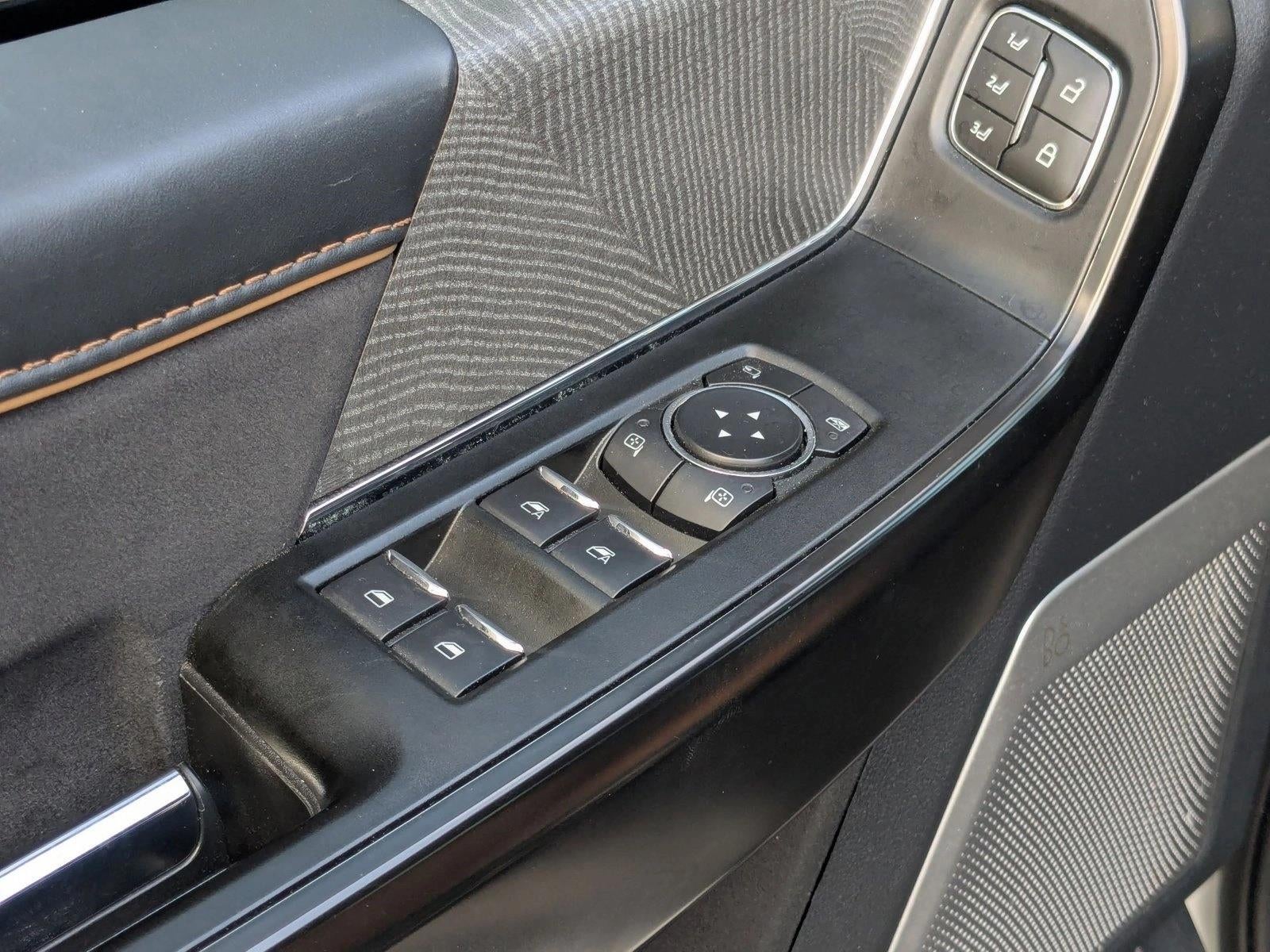 2022 Ford F-150 Platinum 4WD SuperCrew 5.5' Box