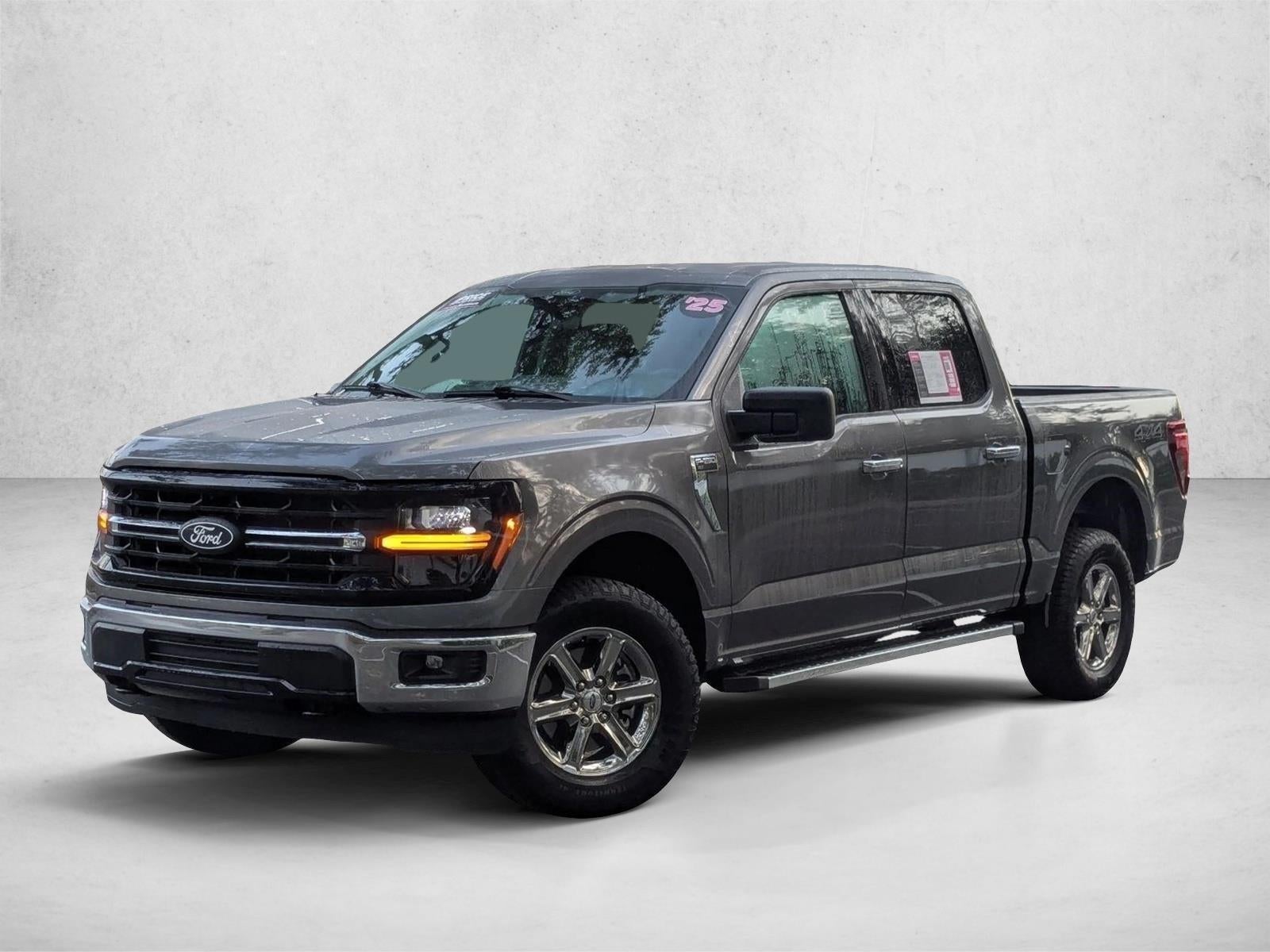 2025 Ford F-150 XLT 4WD SuperCrew 5.5' Box