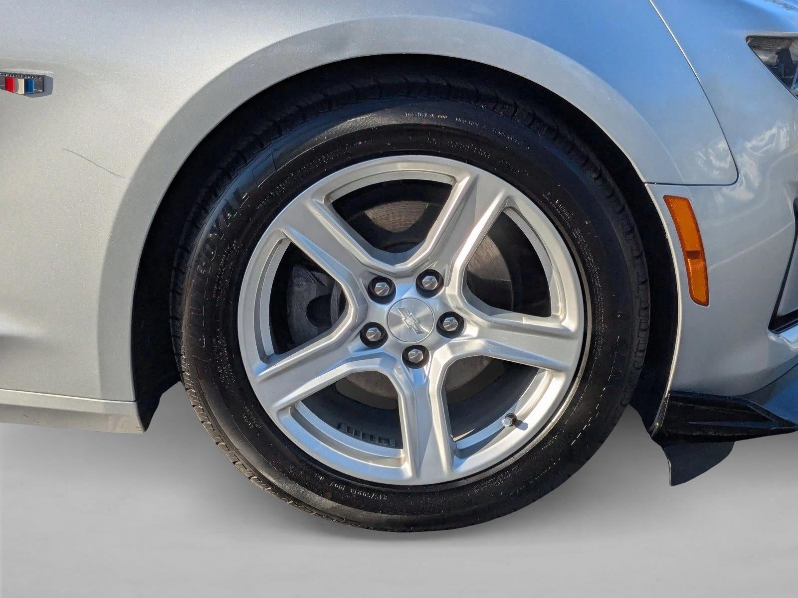 2019 Chevrolet Camaro 2dr Convertible 1LT