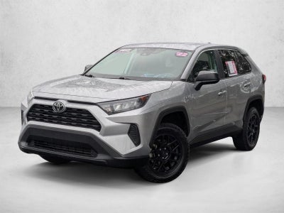 2022 Toyota RAV4 LE FWD (GS)
