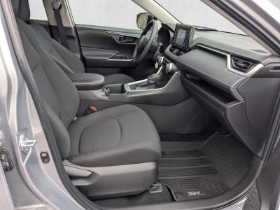 2022 Toyota RAV4 LE FWD (GS)