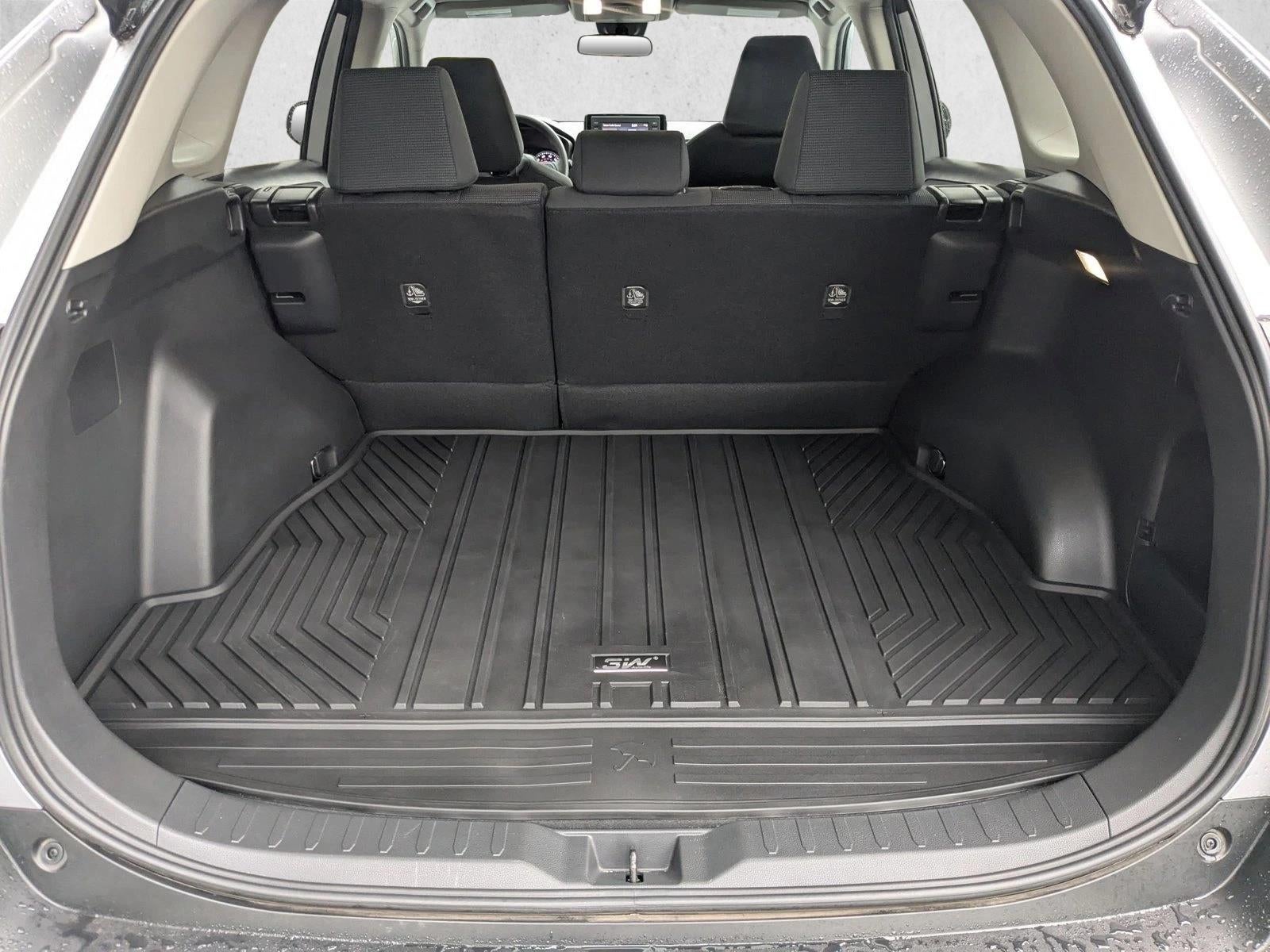 2022 Toyota RAV4 LE FWD (GS)