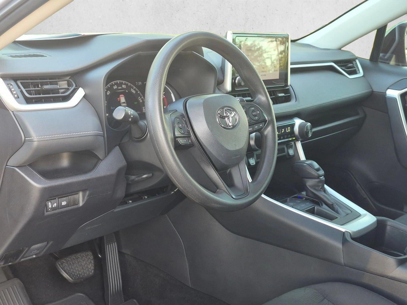 2024 Toyota RAV4 XLE FWD (Natl)