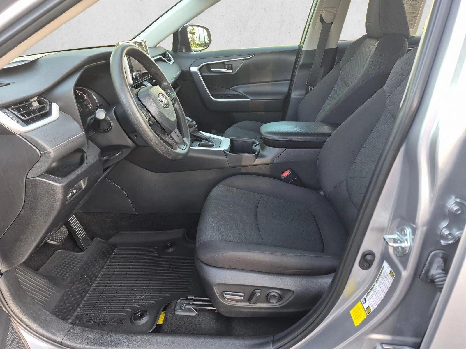 2024 Toyota RAV4 XLE FWD (Natl)