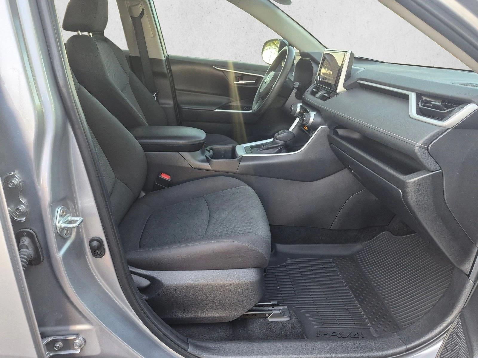 2024 Toyota RAV4 XLE FWD (Natl)