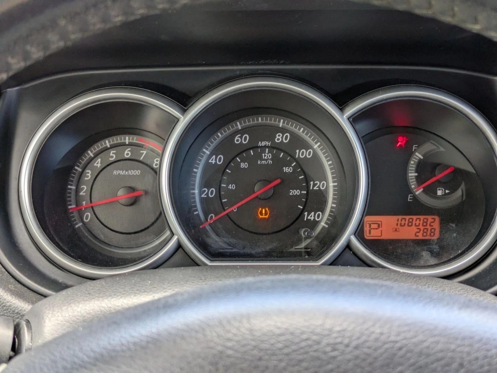 2011 Nissan Versa 5dr HB I4 CVT 1.8 SL