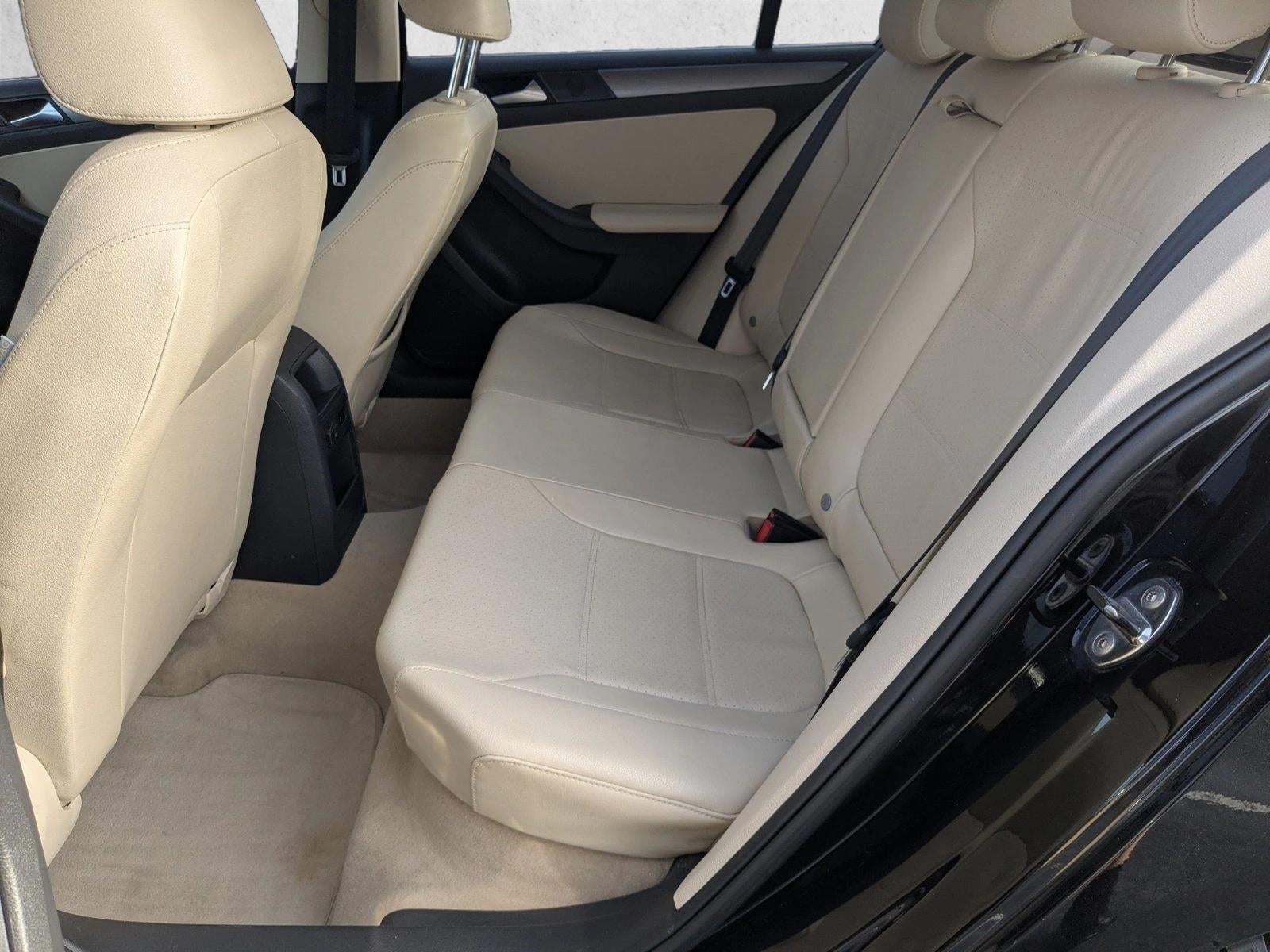 2013 Volkswagen Jetta 4dr DSG TDI Sedan