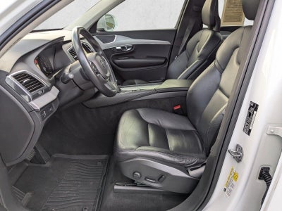 2021 Volvo XC90 T5 AWD Momentum 7P