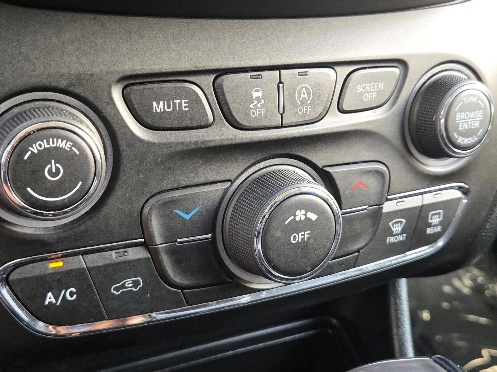 2022 Jeep Cherokee X 4x4