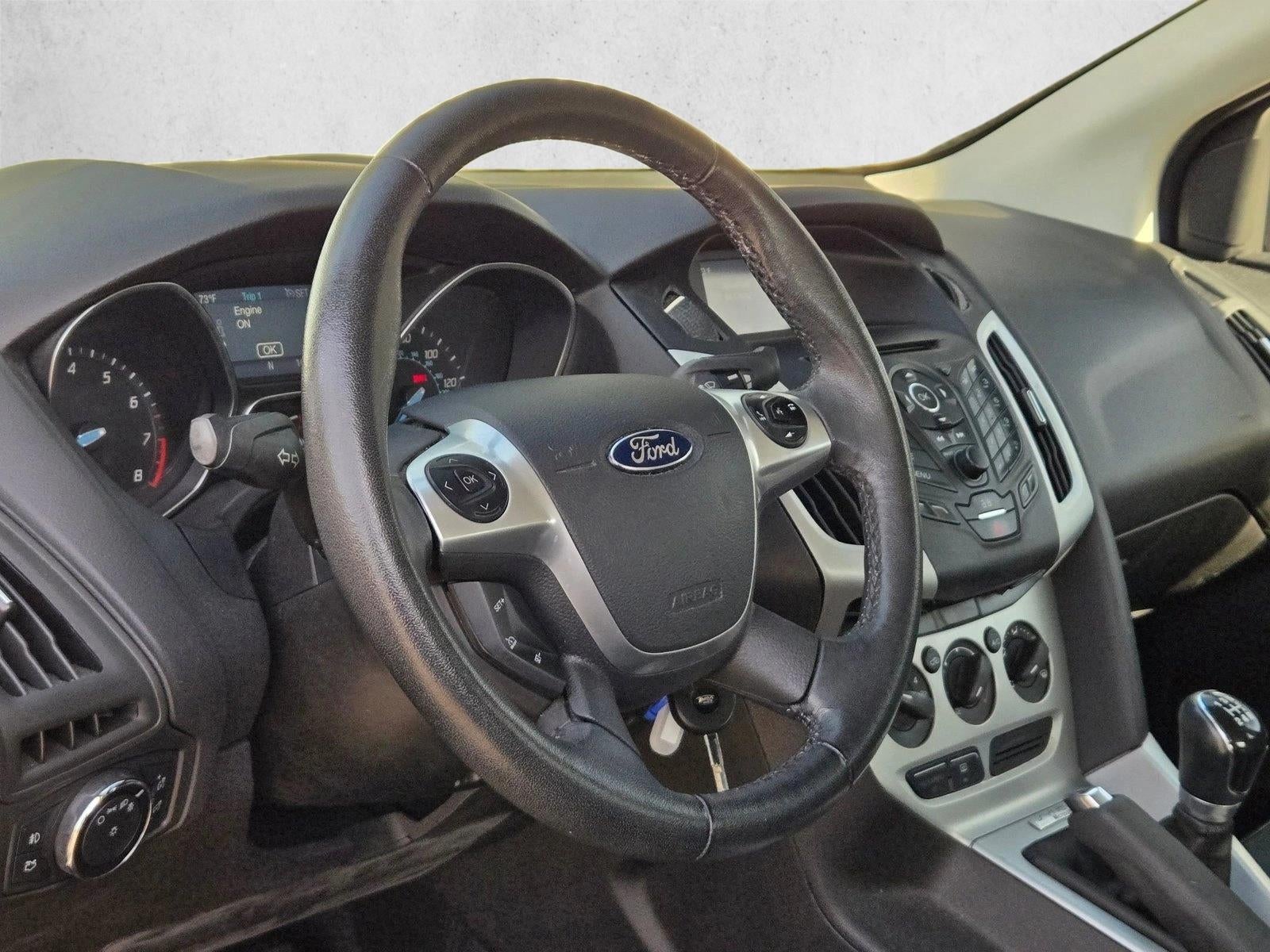 2014 Ford Focus 4dr Sdn SE