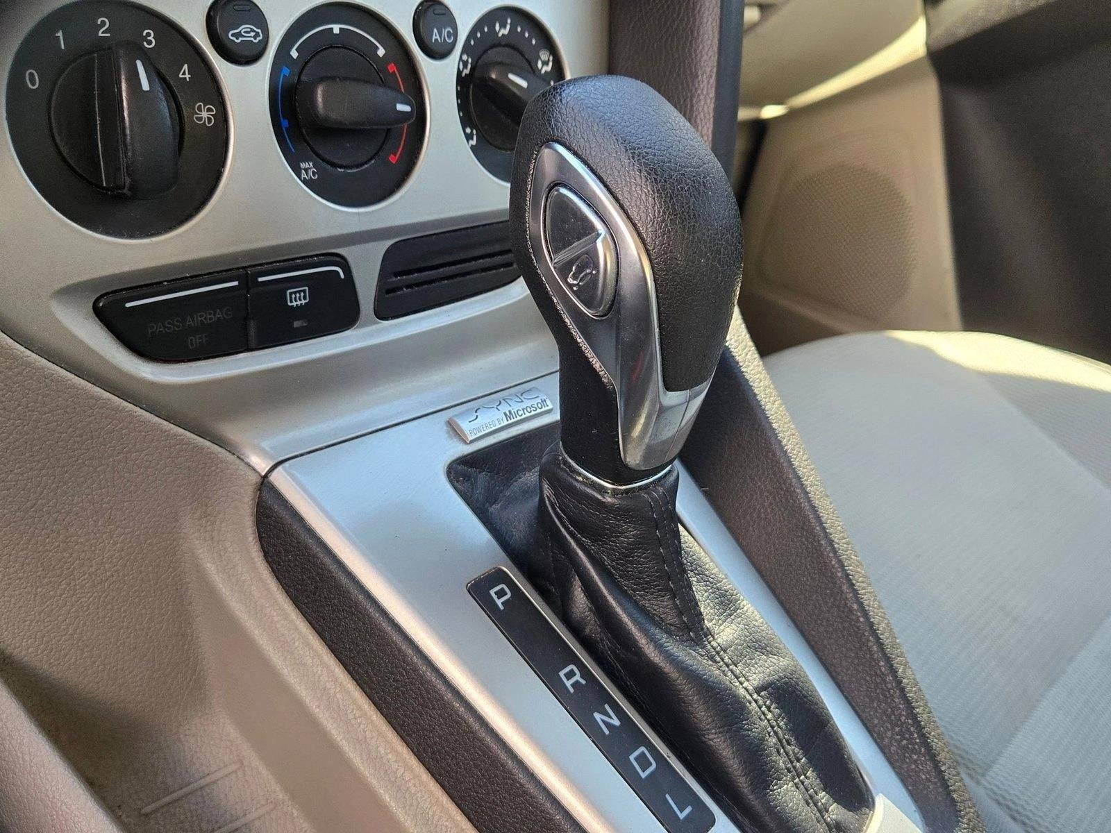 2014 Ford Focus 5dr HB SE