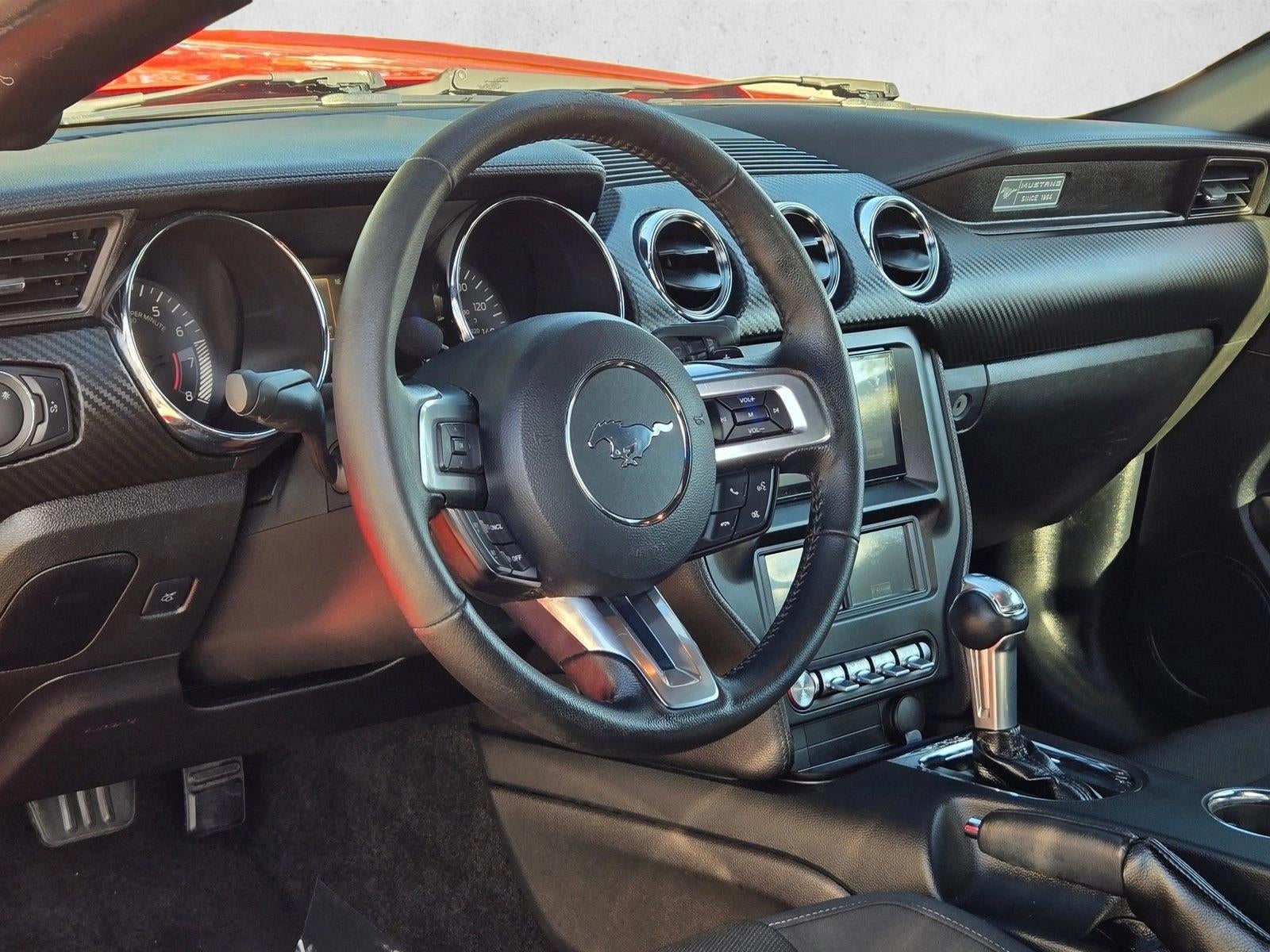 2015 Ford Mustang 2dr Conv V6