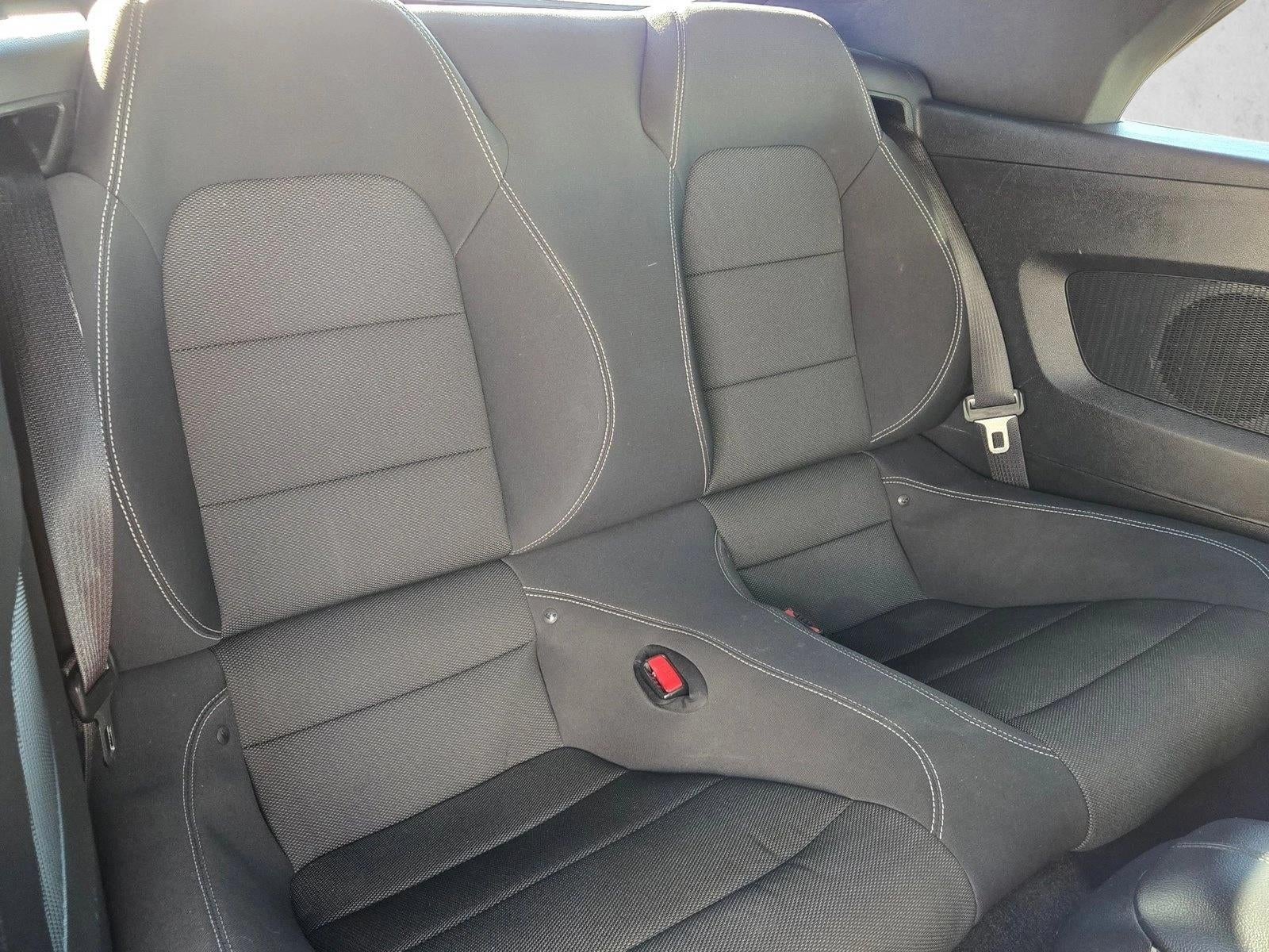 2015 Ford Mustang 2dr Conv V6