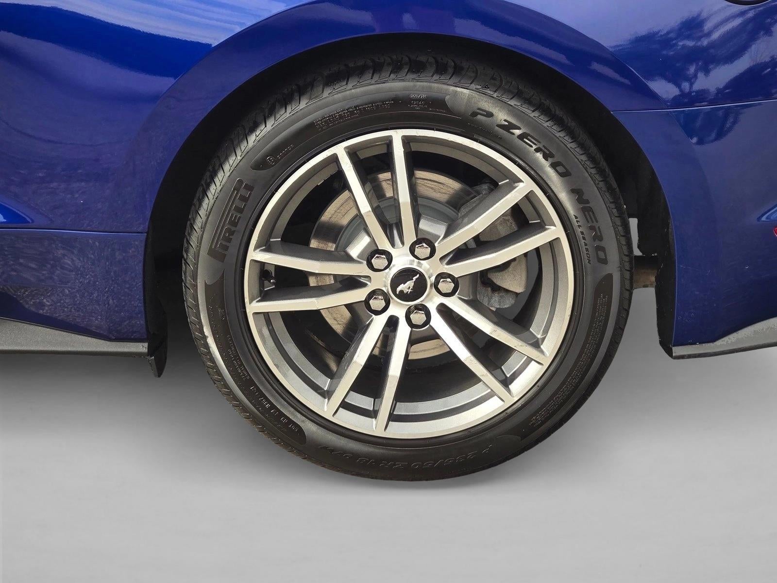 2015 Ford Mustang 2dr Conv EcoBoost Premium