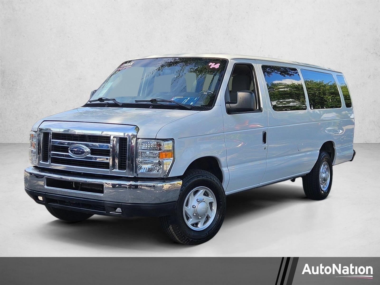 2014 Ford Econoline Wagon E-350 Super Duty Ext XLT