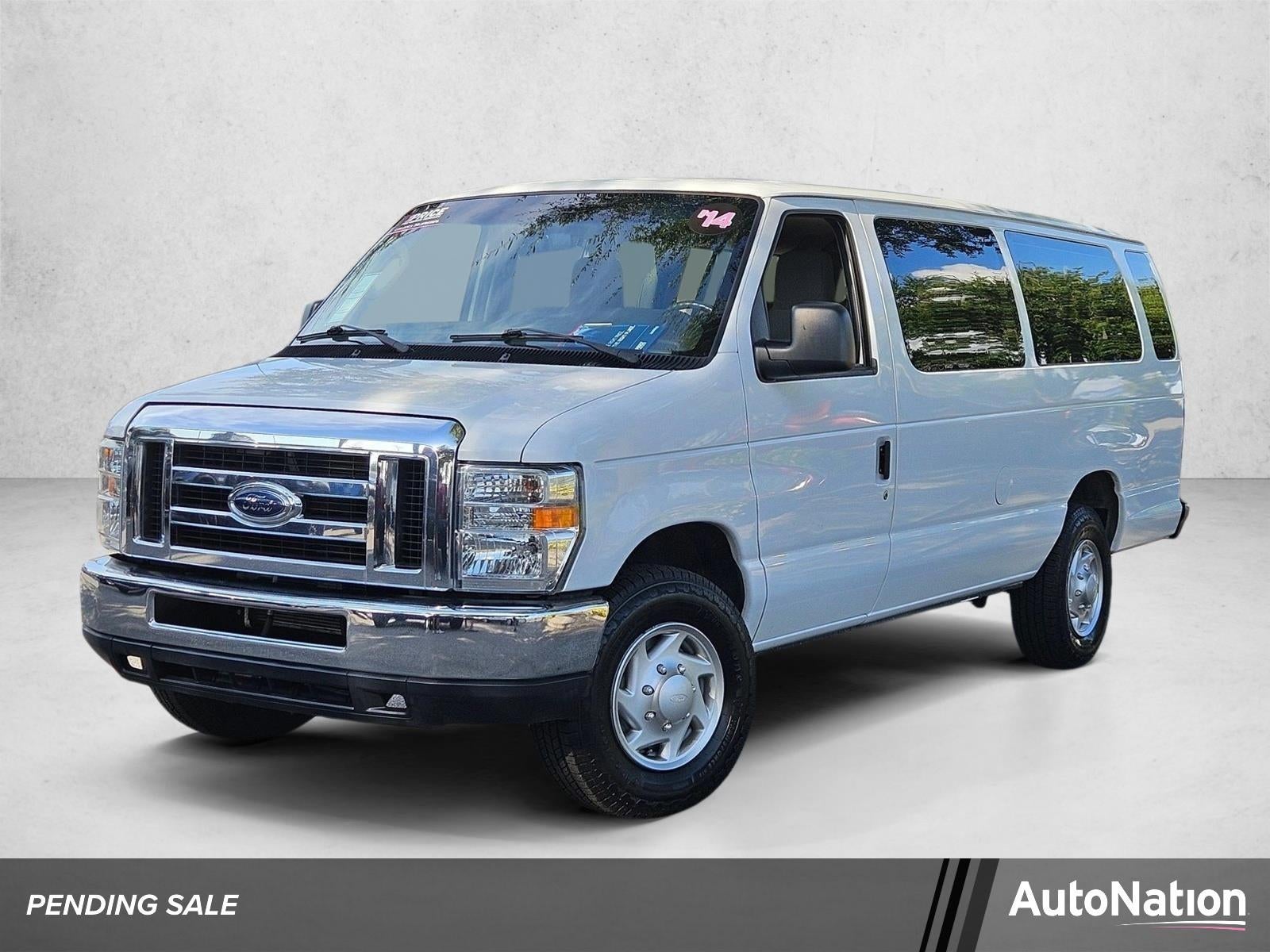 2014 Ford Econoline Wagon E-350 Super Duty Ext XLT