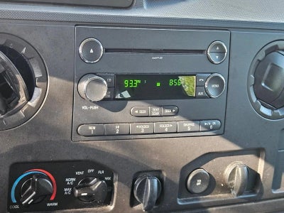 2014 Ford Econoline Wagon E-350 Super Duty Ext XLT