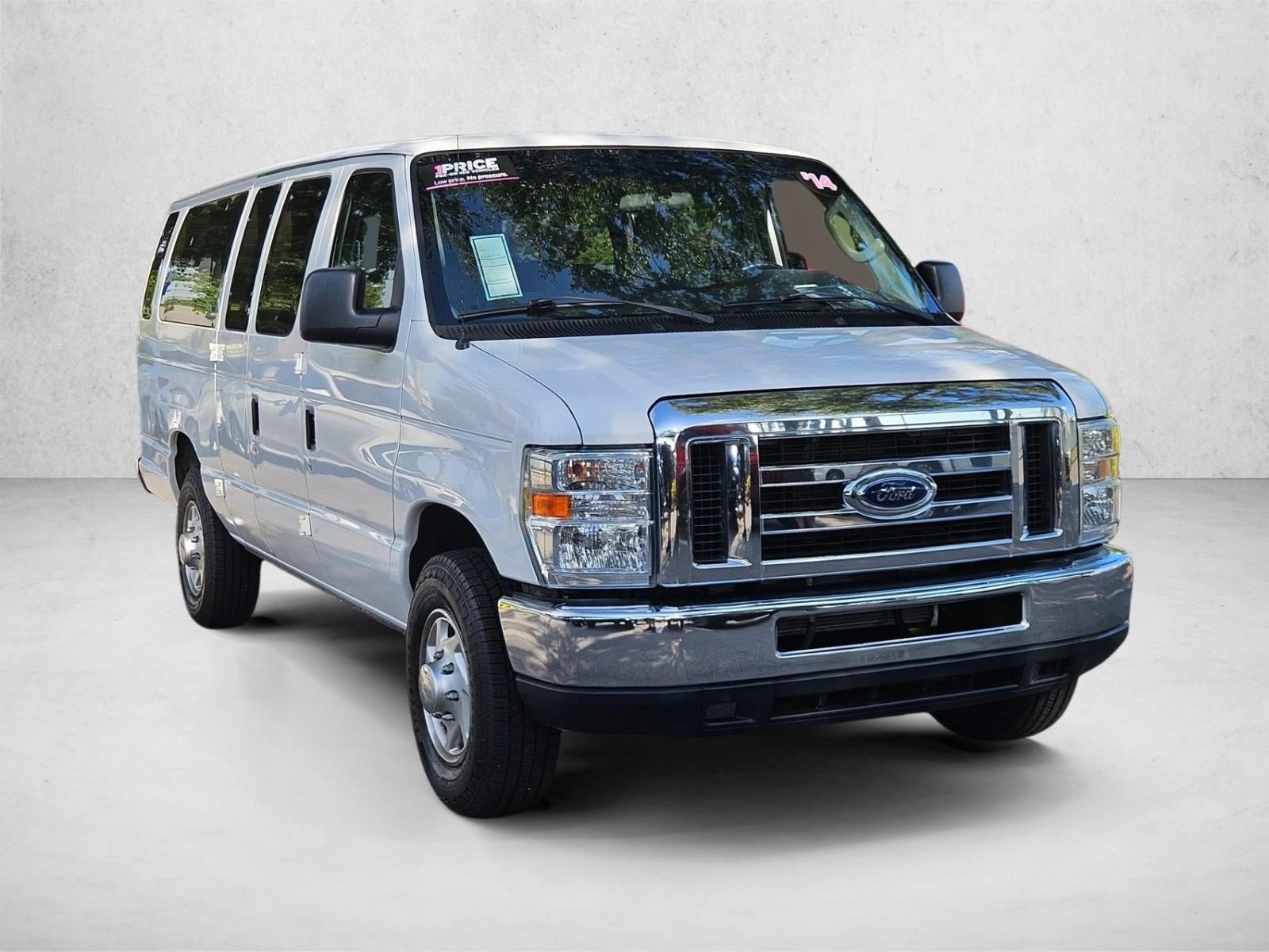 2014 Ford Econoline Wagon E-350 Super Duty Ext XLT