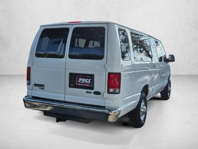 2014 Ford Econoline Wagon E-350 Super Duty Ext XLT