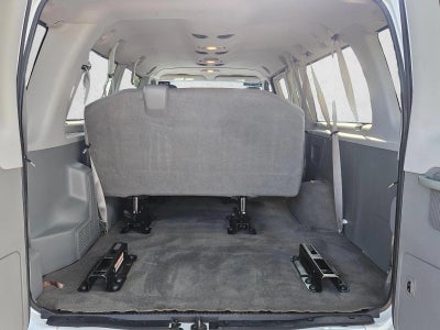 2014 Ford Econoline Wagon E-350 Super Duty Ext XLT
